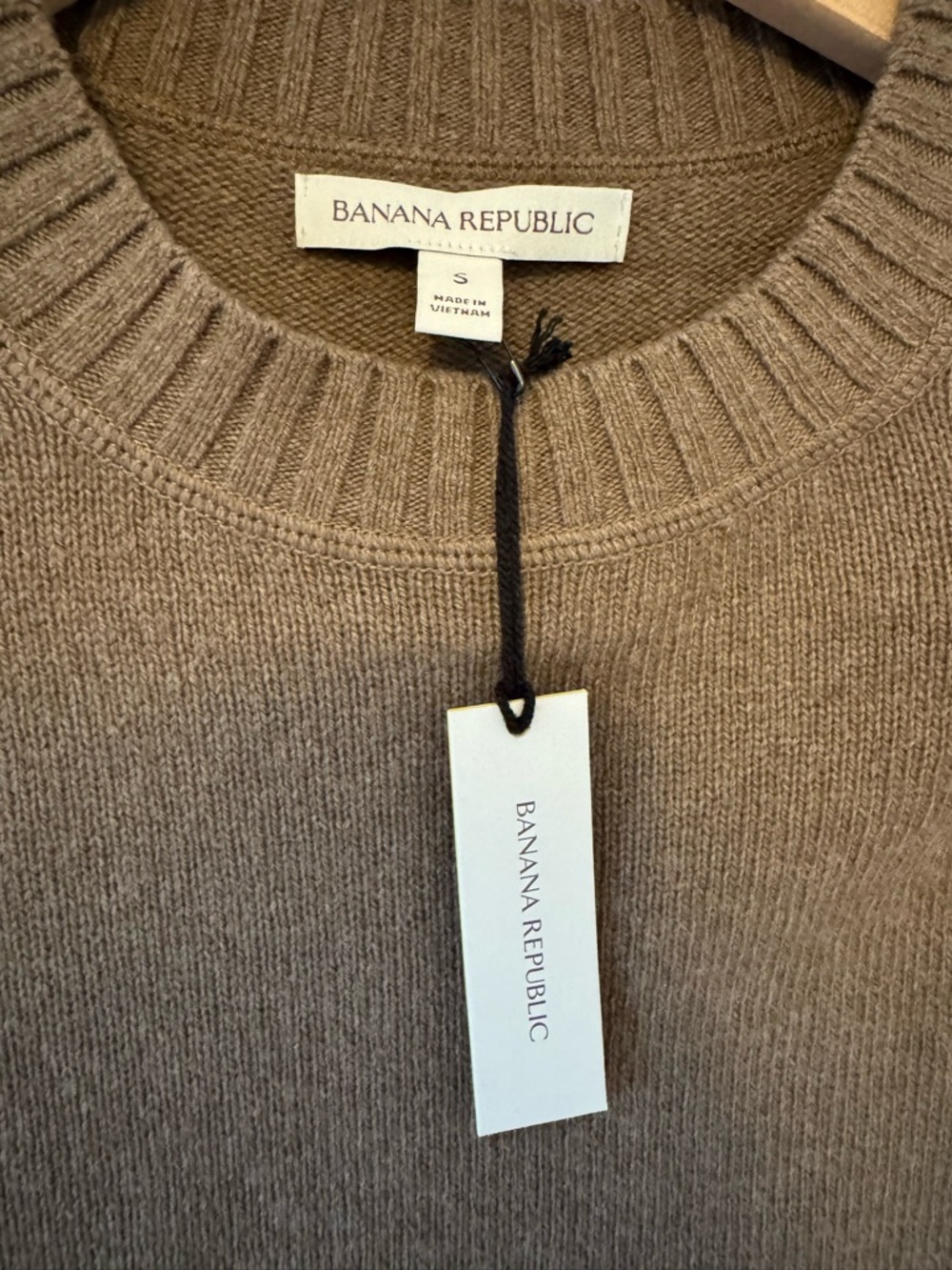 Banana Republic Brown Crewneck Sweater - Picture 3 of 6